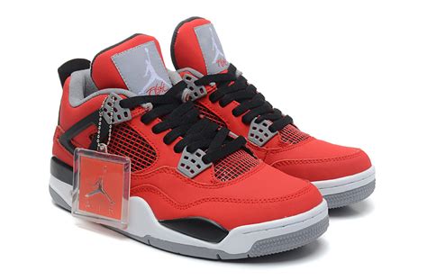 Zapatilla jordan niño air retro 4 og fire red/white/black. Calzados Air Jordan Retro 4 Toro Bravo Moda Urbana