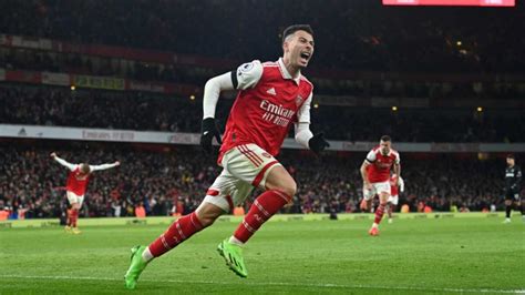 arsenal superstar gabriel martinelli signs new long term contract with the club sports news