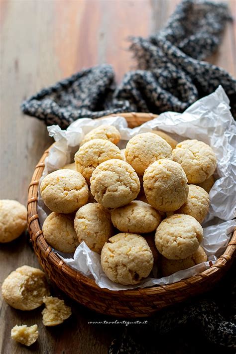 Il 2 di novembre, e in generale per tutto il mese, regnano i dolci: Fave dei morti: la Ricetta originale dei Dolcetti per i ...