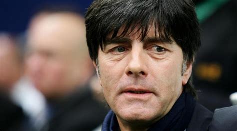 The germany manager has been refreshed by his youthful squad and has adopted a role as the embodiment of the future at this tournament. fussball.ch - Joachim Löw bleibt bis 2014 - International ...