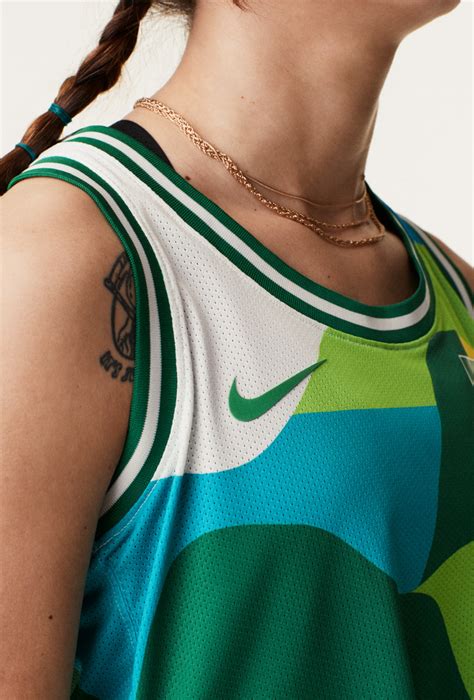 The nike sb tokyo olympics skate uniforms were designed by none other than dutch artist piet parra. Nike designs first-ever Olympic skateboarding uniforms for Tokyo 2020 in 2020 | Nike design ...