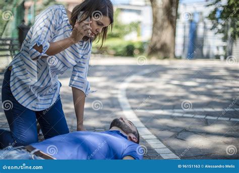 Emergency Call Stock Image Image Of Fainting Park Pulse
