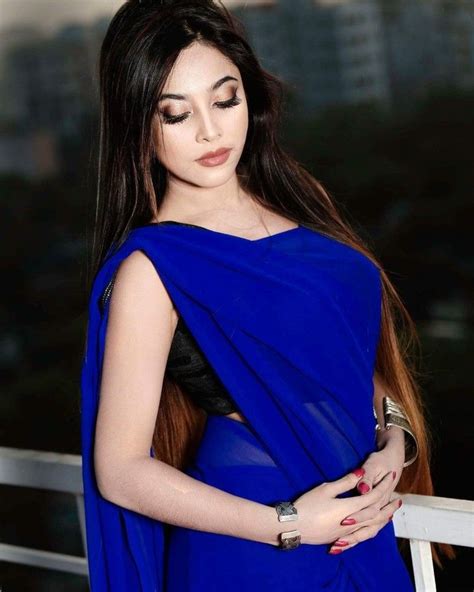Desi Beauty 🔵 On Instagram “omg She Is Hot Af 😍😍😍 She Is Nazmee
