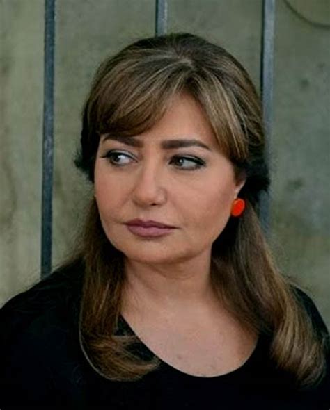 نعت الفنانة ليلى علوي رحيل خبير التجميل ومصفف الشعر محمد الصغير، الذي غاب عن دنيانا اليوم، بعد صراع مع فيروس كورونا، وكتبت «ليلى» عبر حسابها الخاص على موقع التواصل. ليلى علوي: صداقتي مع يسرا وإلهام شاهين قوية ورفضوني في ...