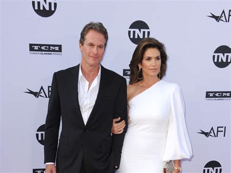 Cindy Crawford Opens Up About Her Marriage To Richard Gere Thunder 100 1