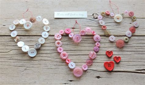 Hanging Wired Button Hearts Heart Crafts Heart Template Valentine