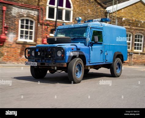 1994 Armoured Police Land Rover Defender 110 Stock Photo Alamy