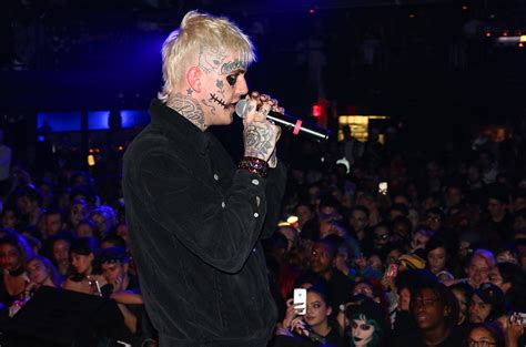 Lil Peep Halloween Live Review Emo Rapper Celebrates His 21st Birthday