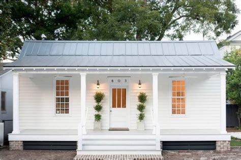 90 Modern White Cottage Exterior Style Viraldecorations Cottage