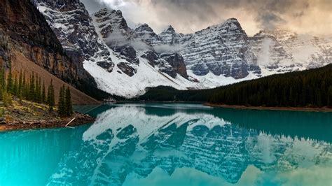 alberta-banff-national-park-canada-moraine-lake-and-mountain-4k-hd-nature-wallpapers-hd