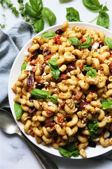 Her recipe for tomato feta pasta salad on food network's website has over 300 glowing reviews. Sun-Dried Tomato Pesto Pasta Salad - Supper With Michelle