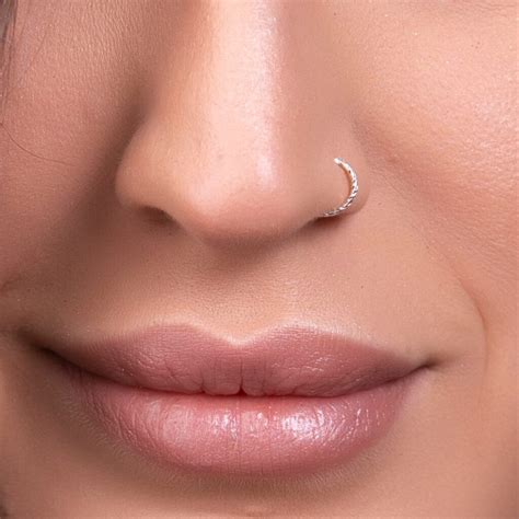 60 Best Nose Piercing Ideas Inspirations For 2021 Beautycarewow