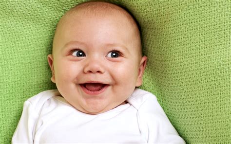 Free Download Funny Baby Laughing Pictures Wallpapers Hd Desktop And