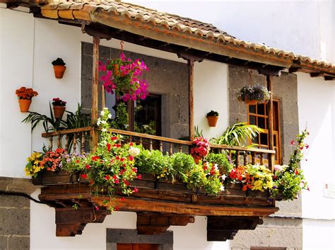 Arredare la propria casa con i fiori. Come arredare il balcone con i fiori - Non sprecare