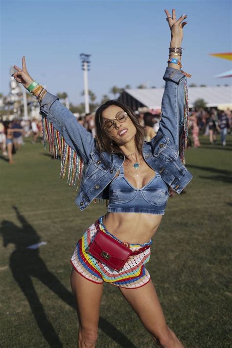 the best street style from coachella 2018 festival outfit coachella music festival fashion