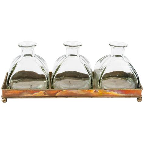 Tray With 3 Bottles Grand Illusions