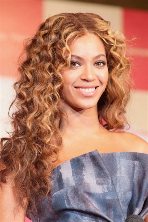 Top 15 Curly Hairstyles
