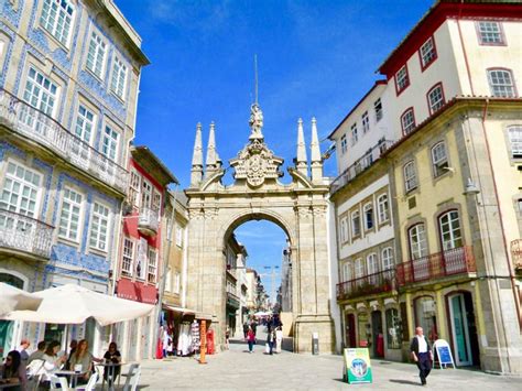 Exploring Portugals Mesmerizing Minho Region Feelgo