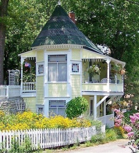 Cute Cottage Homes
