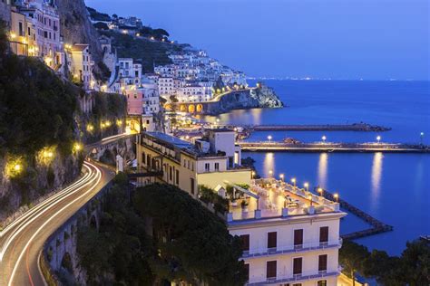 7 Proven Tips That Will Keep You Alive Whilst Driving The Amalfi Coast