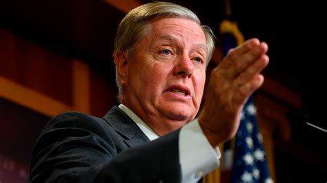 Lindsey Graham Says Hes 1000 Confident Russia Meddled In 2016 Us Election Not Ukraine