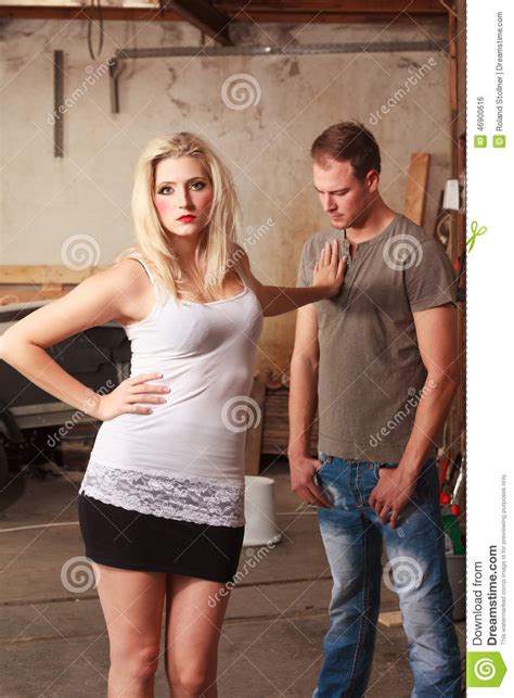 Сексуальная женщина кончая отношение с ее любовником Стоковое Фото изображение насчитывающей
