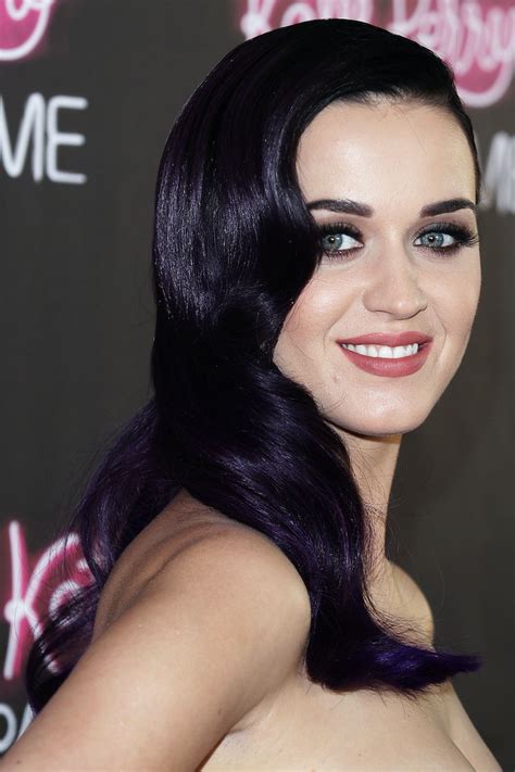 Is Katy Perrys Purple Hair Real The Shade Is The Perfect Change For