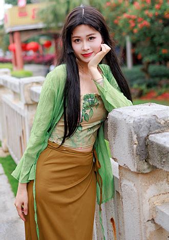 Asian Member Member Member Qi Meng From Shanghai Yo Hair Color Black