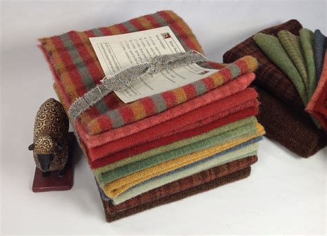 Wool Pack For Primitive Rug Hooking Applique And Quilting Floral