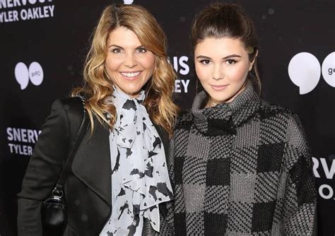 Olivia Jade And Lori Loughlin A Mother Daughter Relationship More Tense