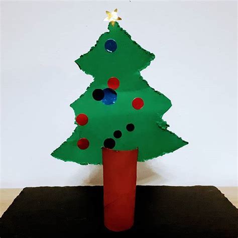 Arbol De Navidad Con Material Reciclado Carton Compartir Materiales