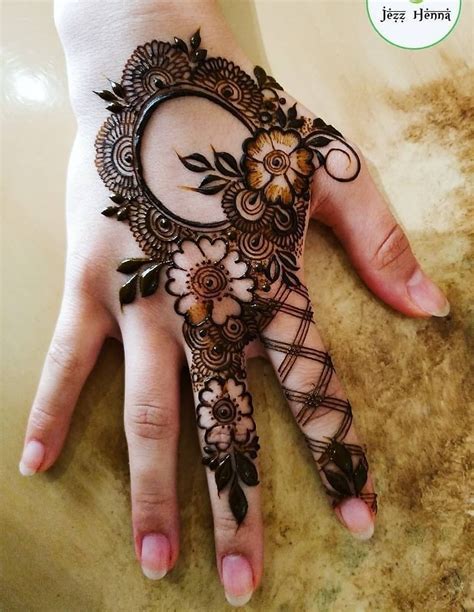 65 Fresh And Latest Mehndi Designs To Try In 2020 Bling Sparkle