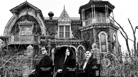 Rob Zombie Has Some Fresh Photos From Inside The Munsters 1313