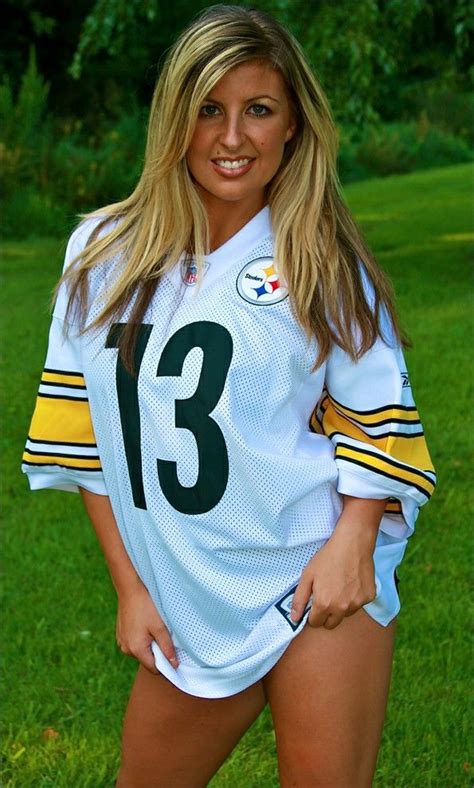 I Will Forgive Her For Being In A Steelers Jersey She Still Is Very Hot Steelers Girl