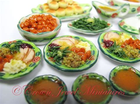 If it's just you and your significant other or roommate this year, these smaller versions of thanksgiving favorites are here to help. Christmas turkey dinner 2013. http://www.ebay.com/usr ...