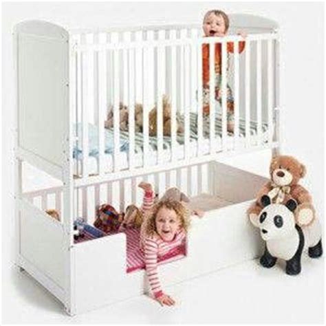 My five year old has been in the top bunk of that sucker for 2 years. Baby crib bunk beds | For the shared bedroom | Pinterest