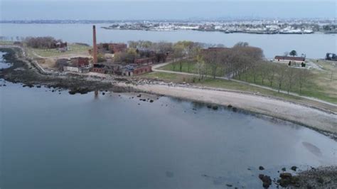 View Of Hart Island In New York The Place For Mass Burial Now Active