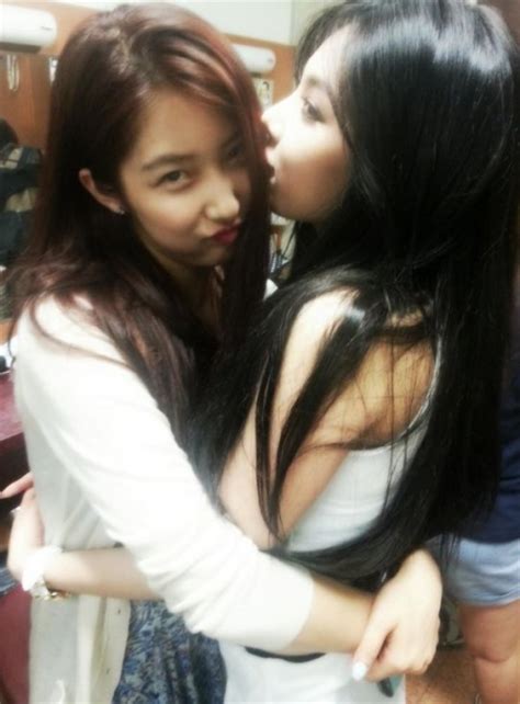 Trisha isabella padillapred 3 dňami. 포미닛 남지현, 현아 '빨개요' 대기실 방문… 1초 신민아 ...