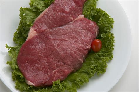 Rub half of remaining mixture over each side of gently toss cooked rice, reserved soy sauce mixture, green onion and toasted almonds. How to Cook Ultra Thin Sirloin | Thin steak recipes ...