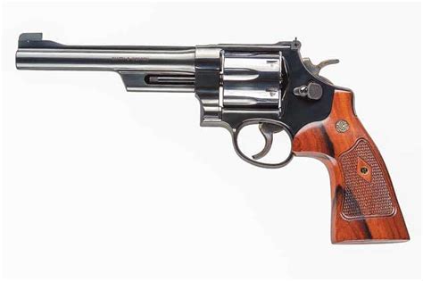 SMITH WESSON MODEL 25 THE 45 COLT IN A MODERN SIXGUN WRITTEN BY DICK