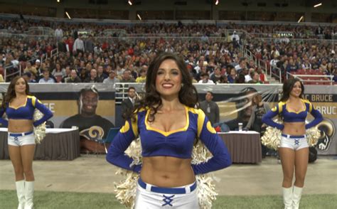 Air Force Officer Cheers For St Louis Rams Air Mobility Command