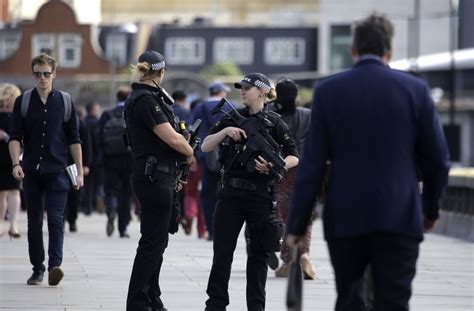 Anti Terror Aktion In Großbritannien Polizei Nimmt Sechs Männer Fest