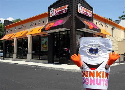 Dunkin Donuts Burglar Called Police To Report His Own Crime Cops Say