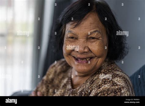 Old Korean Woman Lady Hi Res Stock Photography And Images Alamy