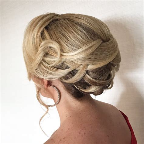 21 Wedding Hairstyles For Short Hair For Mother Of The Bride