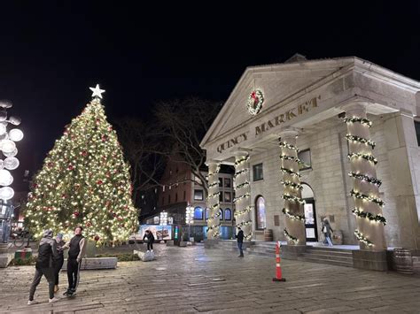 Annual Christmas Tree Returns To Faneuil Hall Marketplace The Suffolk