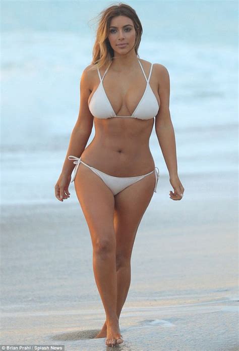 Kim Kardashian In A Bikini Beach In Miami November 2013