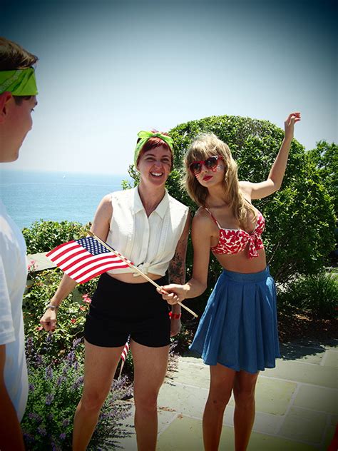 Taylor Swifts Fourth Of July Party In Rhode Island Photos