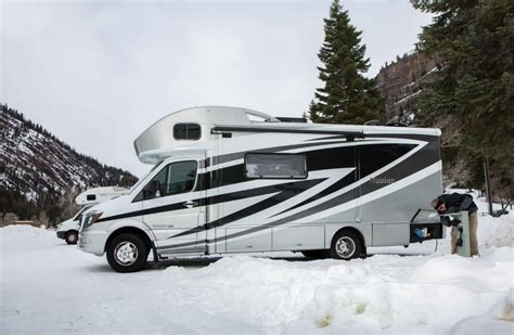 Are You Dreaming Of Living In An Rv Full Time You Might Want To
