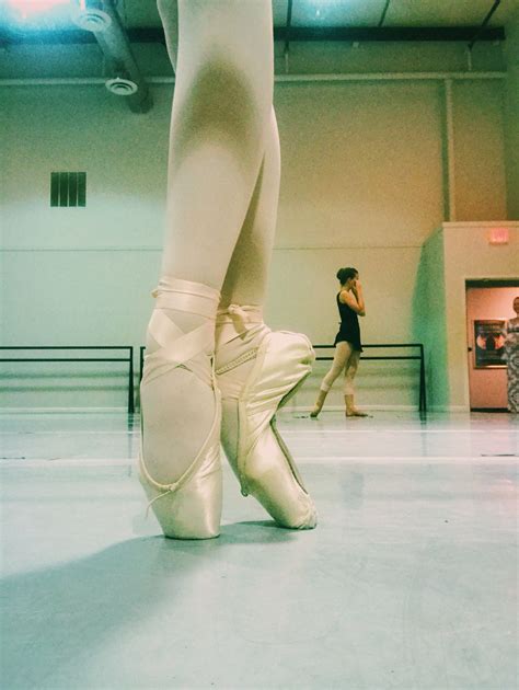 Pin By Raquel Costa On Dance Dance Photography Ballet Images Ballet Photography